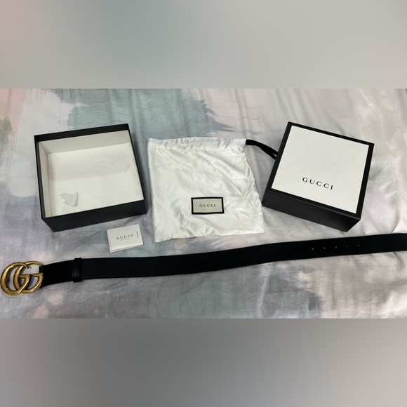 Women Gucci belt like new only use 3 times no damaged - Picture 7 of 7